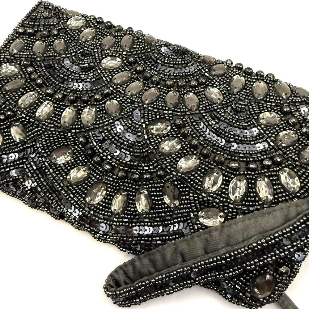Unbranded Women's Grey Silver Beaded Sequin Zippered Clutch Wristlet